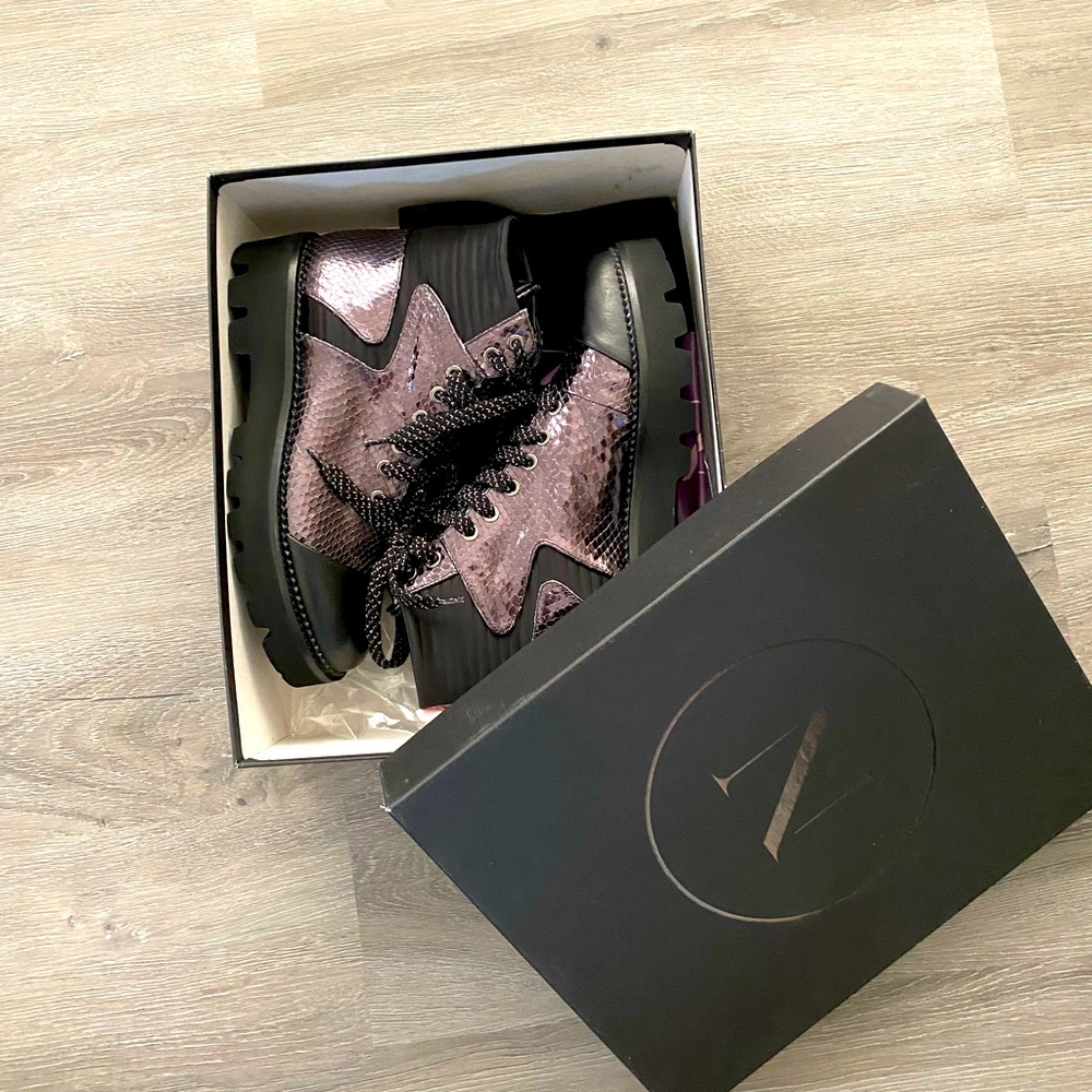 NIB-Norie combat boots 🌟